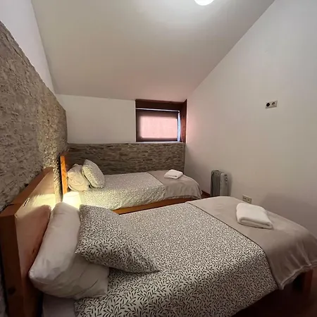 Casa Eira De Pedra In 30km From Porto 펜션 *